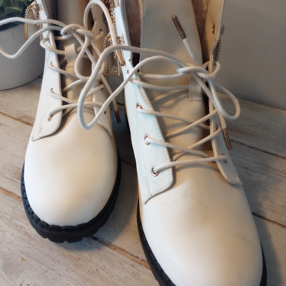 Fur Trim Beige Combat Boots Women's Size 11 Zip Up Flat Boxer Boot Y2K Gorpcore - Picture 3 of 9